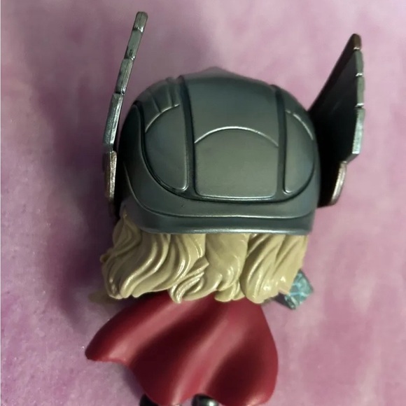 Funko Pop! Marvel Mighty Thor: Love and Thunder 1041 Loose - Picture 4 of 4